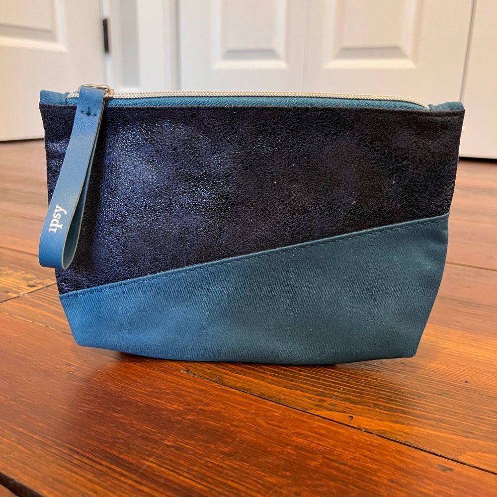 Ipsy Make Up Bag